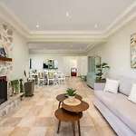 Palmeras Villa *